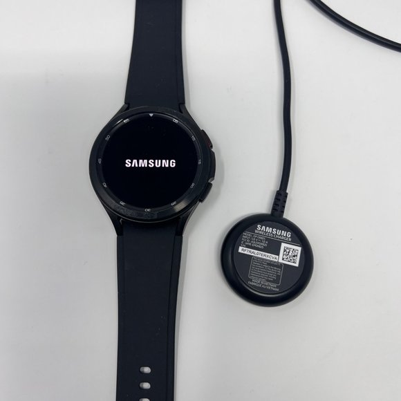 Samsung Galaxy Watch4 Classic Stainless Steel 46mm Black Smartwatch Bluetooth - Picture 2 of 9